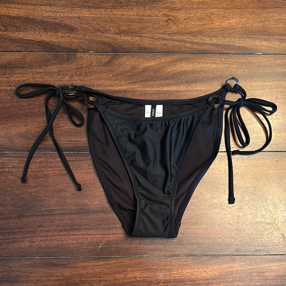 NWT J.Crew O-ring Curved Waist Cheeky in Black Size Medium